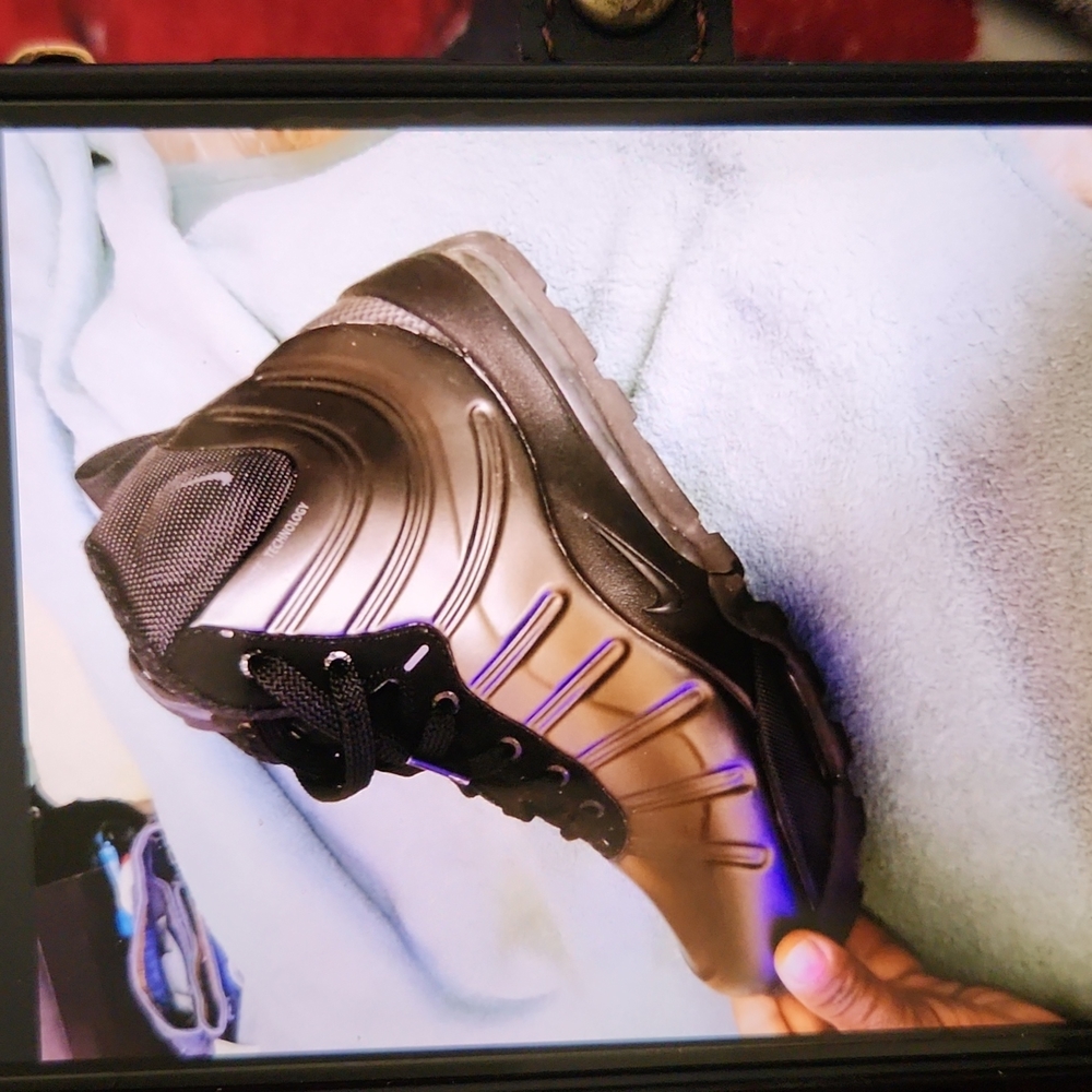 Mens Nike boot